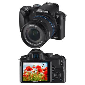 Câmera Digital Samsung NX11 Preta c/ 14,6 MP, LCD 3.0", PictBridge, Estabilização de Imagem, Modo Panorama, Detector de Faces e Imagens com Som