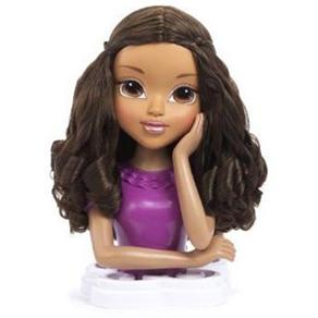 Moxie Girlz Estrela Magic Hair Makeover