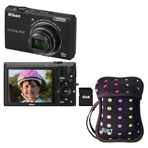 Câmera Nikon Coolpix S6200 Black c/ 16MP, LCD 2,7”, Zoom Óptico 10x, Vídeo HD + Cartão 4GB + Estojo Built NY E-HCS-D07 p/ Câmera Digital Hoodie