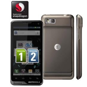 Celular Desbloqueado Motorola ATRIX TV XT687 Dual Chip com TV Digital, Tela de 4”, Android 4.0, 3G, Wi-Fi, Câmera 8MP, Bluetooth, GPS, MP3/FM e Fone