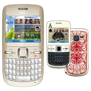 Cel Desbloq Claro Nokia C3 Dourado c/ Câmera 2MP, QWERTY, Wi-Fi, MP3, Bluetooth, Fone de Ouvido e Cartão 2GB c/ Adesivo Ace of Spades
