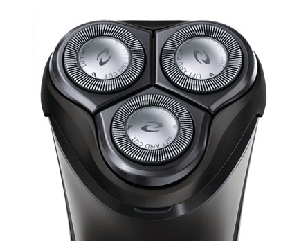 Sistema QuickRinse - Utilize o seu barbeador durante o banho Sistema QuickRinse - Utilize o seu barbeador durante o banho