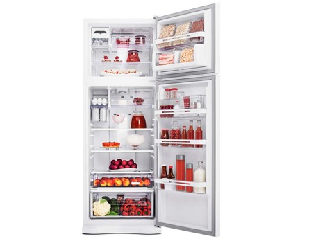 O refrigerador Electrolux DF52 cheio refrigerador Electrolux DF52 cheio