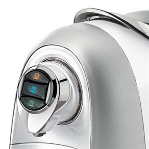 É fácil de preparar cafés na S04 Máquina de Café Expresso Multibebidas TRES Modo S04 preparo botões