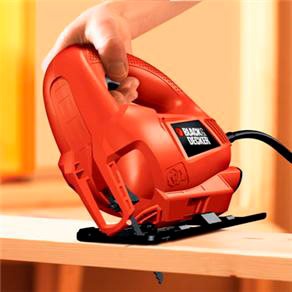 serra tico-tico Black&Decker KS405 aspiração A serra mantém o ambiente limpo