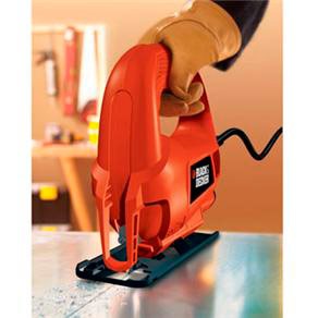 A ferramenta é versátil serra tico-tico Black&Decker KS405 versatilidade