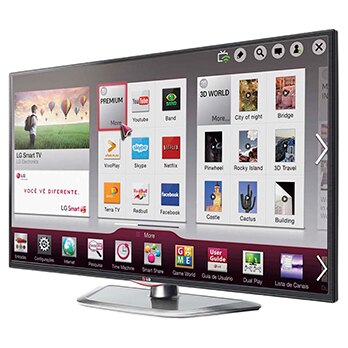 Smart TV Cinema 3D LED 42” Full HD LG 42LA6204 inclinada