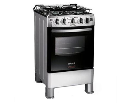 Fogão consul CF550BR oferece praticidade na cozinha - Função autolimpante ajuda a eliminar gorduras que se acumulam com o uso.