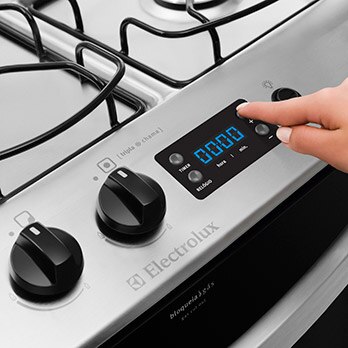 fogão Electrolux cinco bocas Celebrate Digital 76SRB detalhe