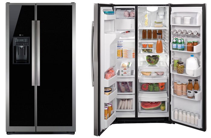 Geladeira Side by Side GE Glass 23 com dispenser de água e gelo