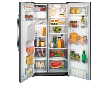 refrigerador Side by Side GE 23 ZS2LFBSS cheio
