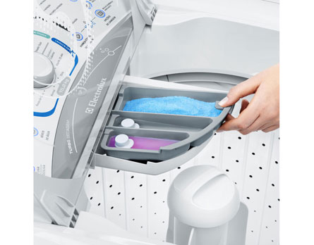 Lavadora de Roupas Electrolux 15 kg Blue Touch LBU15 Ultra Clean