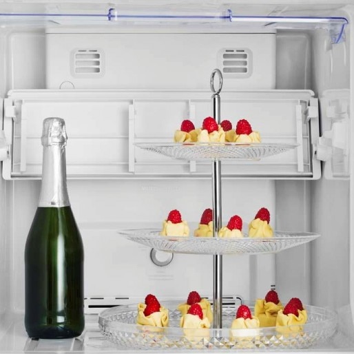 Acessórios acompanham este refrigerador