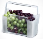 Geladeira Electrolux Frost Free Duplex Infinity DI80X com suporte para frutas delicadas