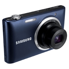 câmera digital Samsung ST72 Preta Cobalto close