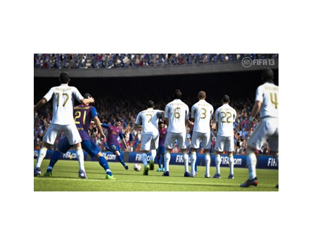 Cobrança de falta no jogo FIFA 13, para PS3
