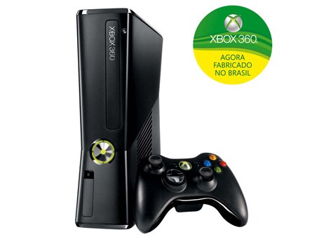 Console Microsoft Xbox 360 Slim - Wi-Fi embutido e portas USB para conectar o revolucionário sensor Kinect
