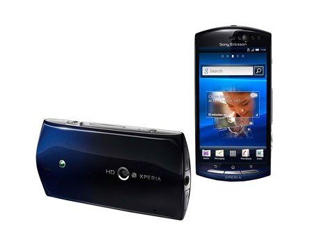 Celular Sony Ericsson Xperia NEO alia tecnologia e design - Com ele, você pode acessar a internet com a tecnologia Wi-fi 