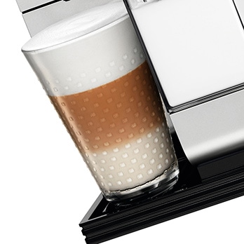 cafeteira Expresso Nespresso Automática Latissima F421 detalhe