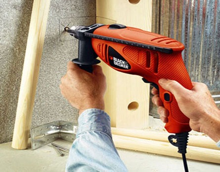 furadeira de impacto Black Decker HD505K