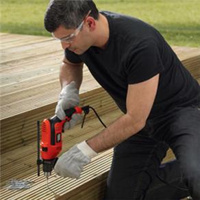 furadeira de impacto Black&Decker TM650K uso
