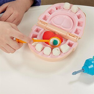 Conjunto Play-Doh Hasbro Dentista cárie boca espelho