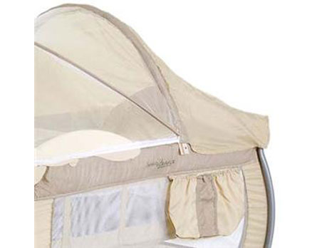 Segurança para o bebê - Berço Nanna Brown Check possui rodas com freios e travas de segurança